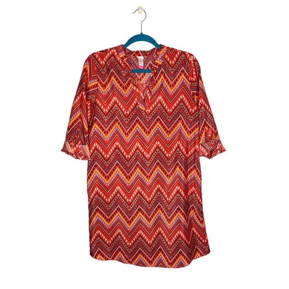 No Boundaries Red Chevron Striped Roll Tab Sleeve Dress - Picture 1 of 10